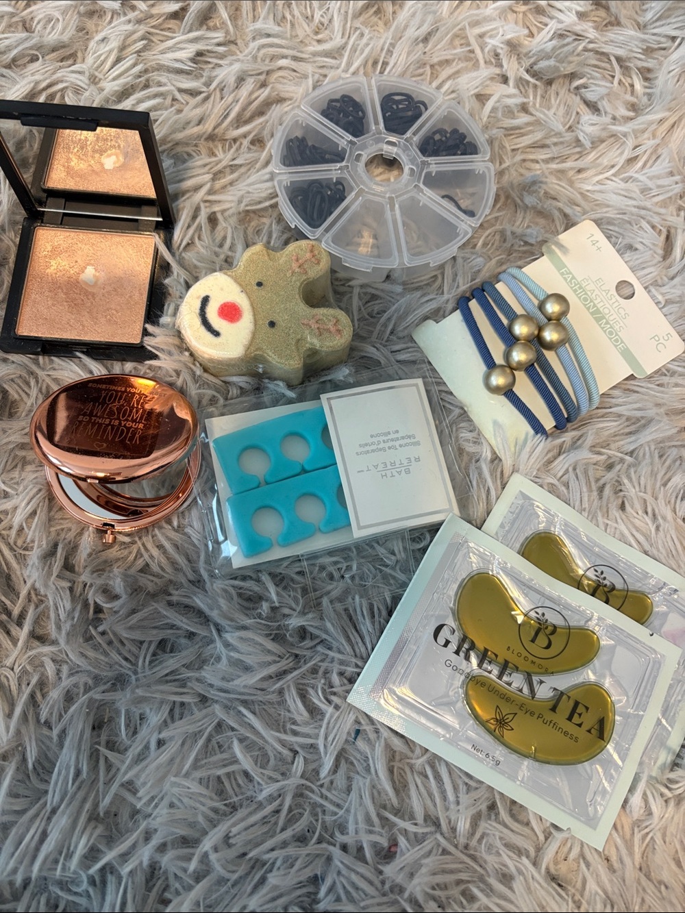 Assorted Beauty Accessories Bundle with Green tea Eye Patches